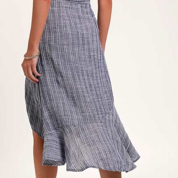 Lulu's Asymmetrical Blue Striped Ruffle Skirt XS - Picture 2 of 5